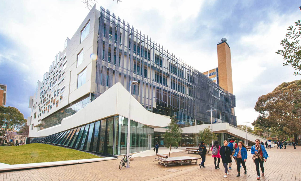 The Aurecon designed – Melbourne School of Design, receives the 6-Star Green Star-Ediucation Design V1 rating by GBCA.
