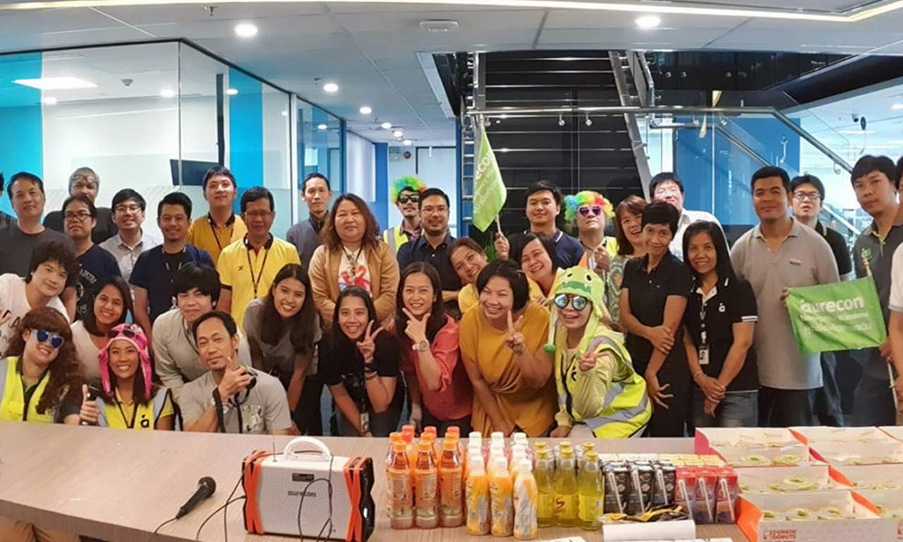 Aurecon staff from the Thailand office after a Safety Week activity. Photo was taken prior to the COVID-19 pandemic.