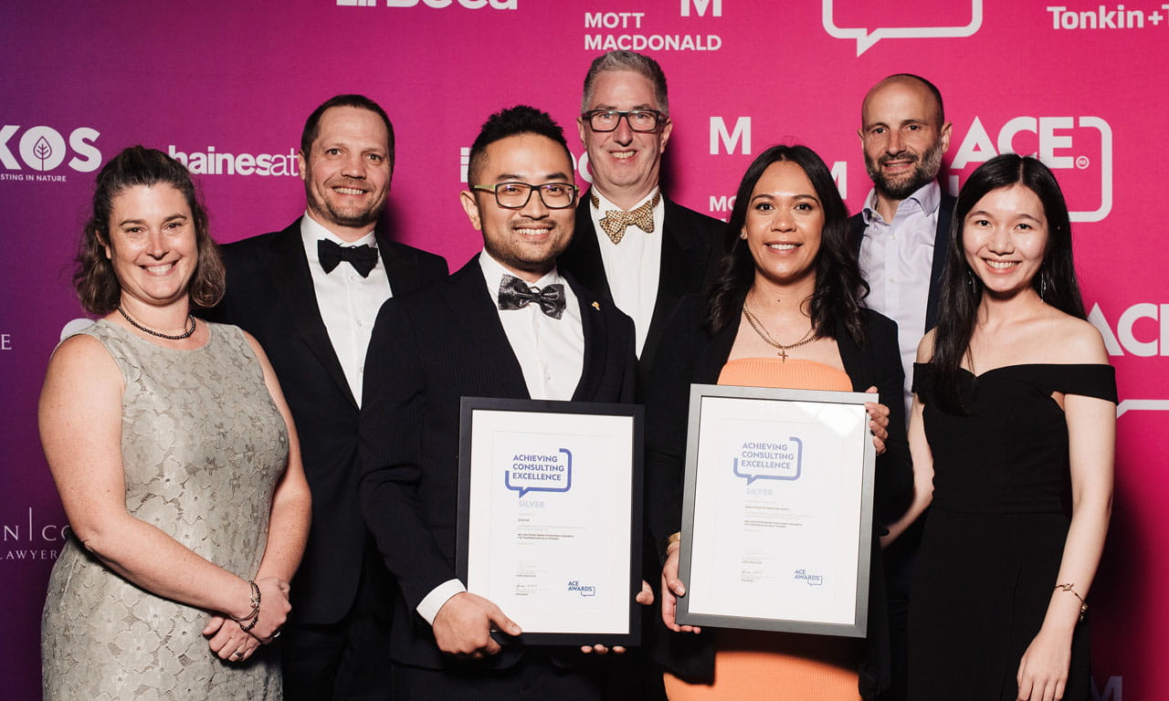 Winners of the ACE New Zealand Silver Award, Aurecon team with clients, Waka Kotahi. Left to right: Gill Nightingale (Waka Kotahi), Matt Hunt (Waka Kotahi), Bill Cheng (Aurecon), Neil Beckett (Waka Kotahi), Hoana Turia (Waka Kotahi), Peter Theiler (Aurecon), and Cheryl Jiang (Aurecon).