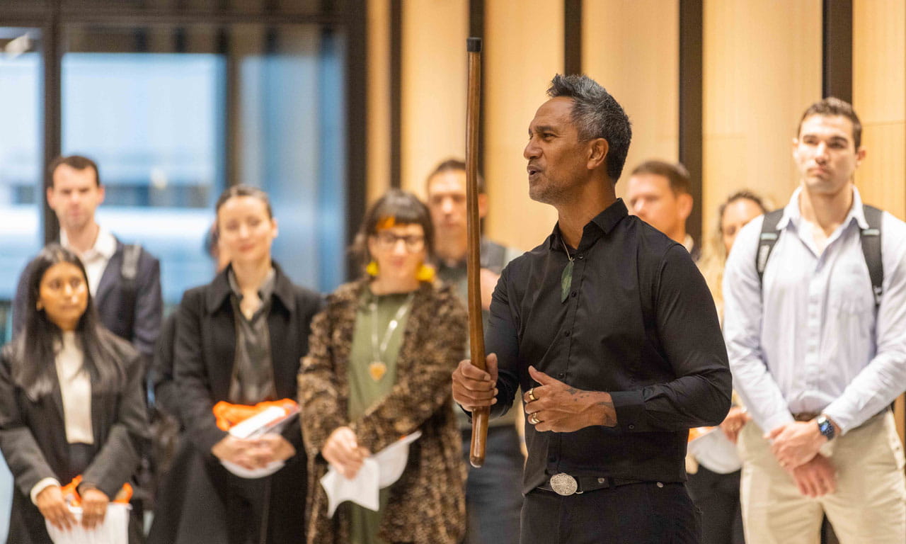 Te Aroha Grace (Ngāti Whātua Ōrākei) delivers the Hapu’s whaikōrero (formal address) to invited Aurecon guests.
