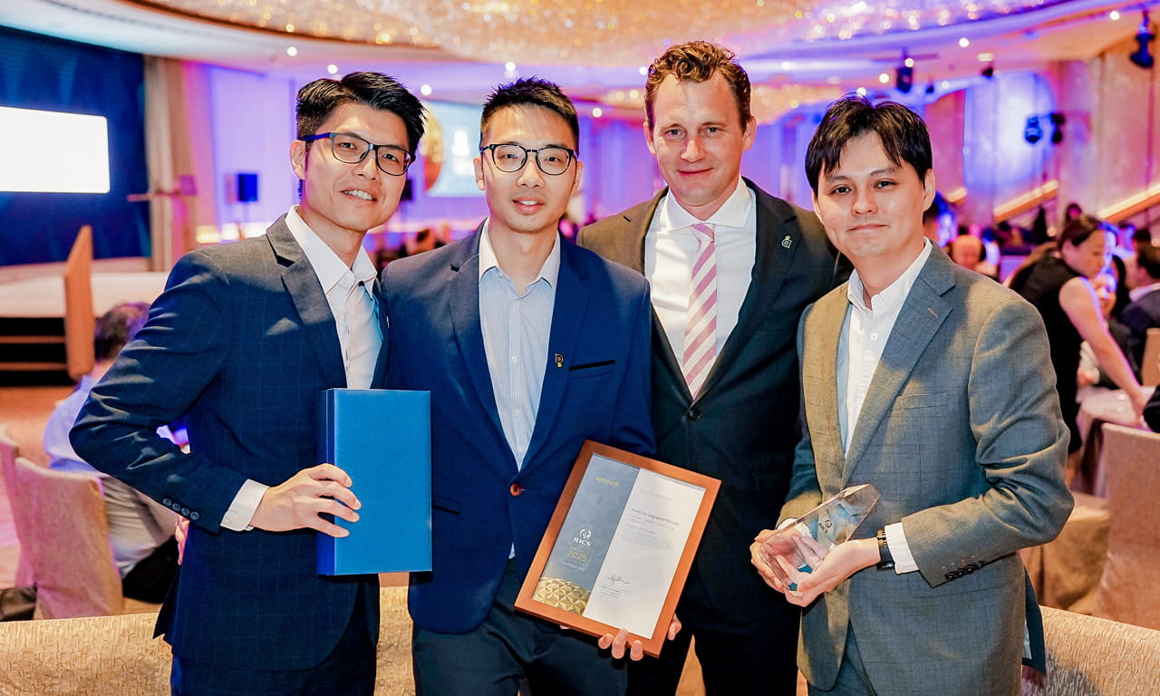 Celebrating the RICS Award win with Aurecon's Gabe Carter, Chief Executive, Asia.
