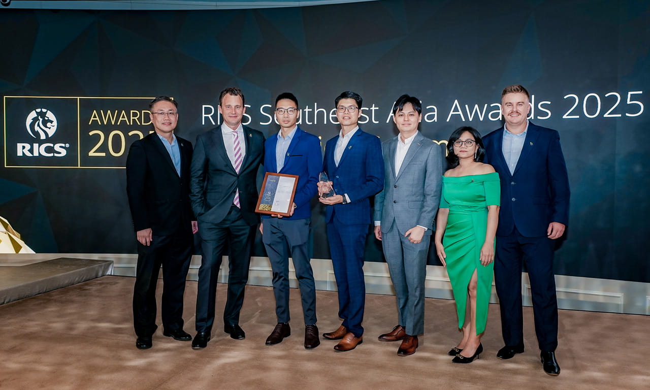 Aurecon team and finalists at the RICS Southeast Asia Awards 2025. From left: Marcus Tong, Gabe Carter, Jackie Tan, Yi Meng Chia, Kenny Koh, Khine Hnin Yi, and Jacob Hoare.