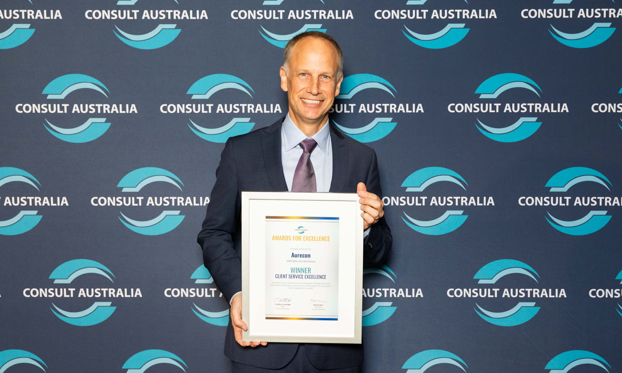 Arne Nilsen, Design Director, QLD Industrial, Aurecon accepting the award for Client Service Excellence for the GEMCO (Milner Bay) Wharf project.