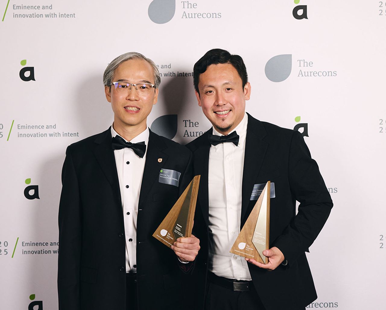 The Aurecons 2025 winners with trophies.