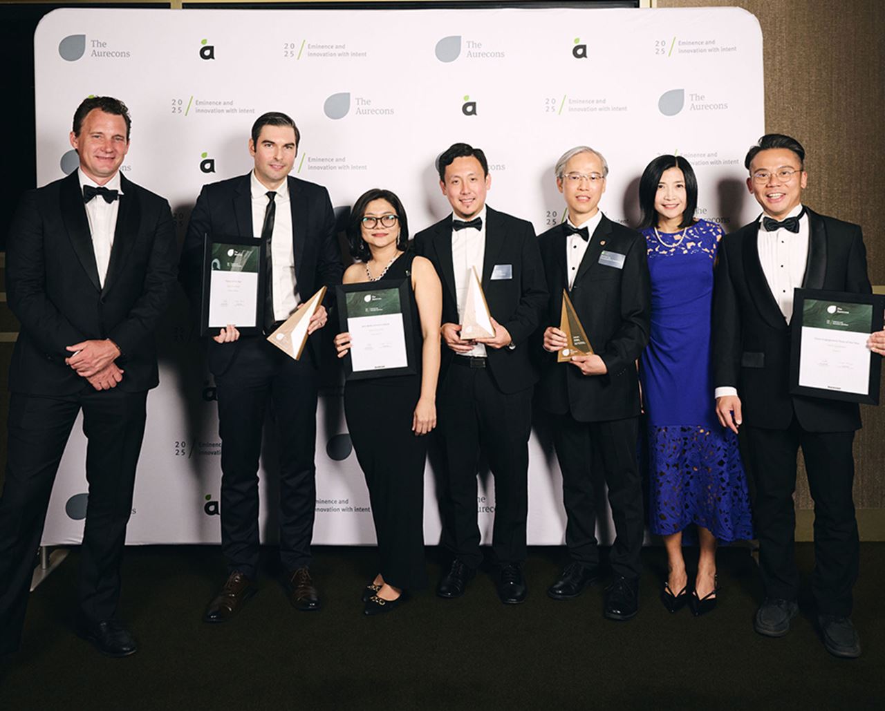 The Aurecons 2025 award winners group photo.