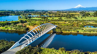 Te Rewa Rewa bridge