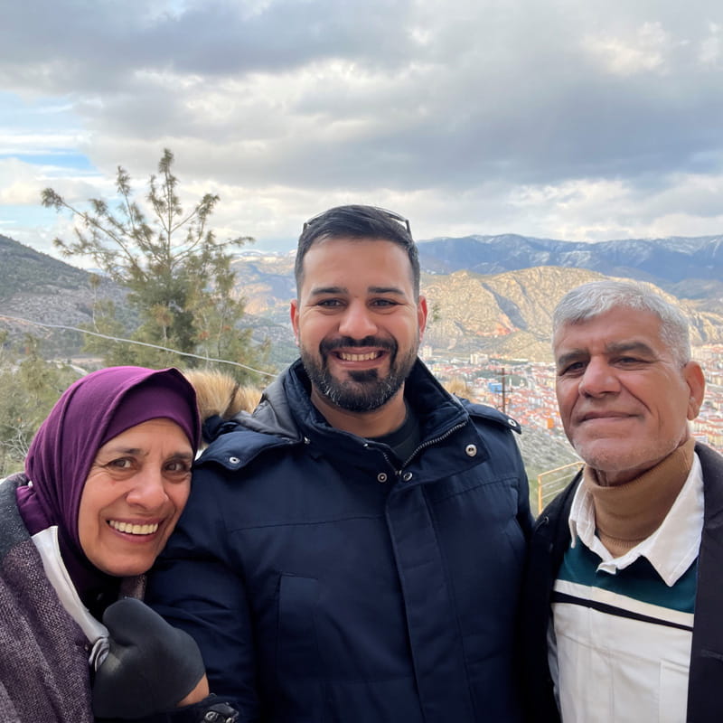 Aurecon's Yaser Al Mafraji with his parents.