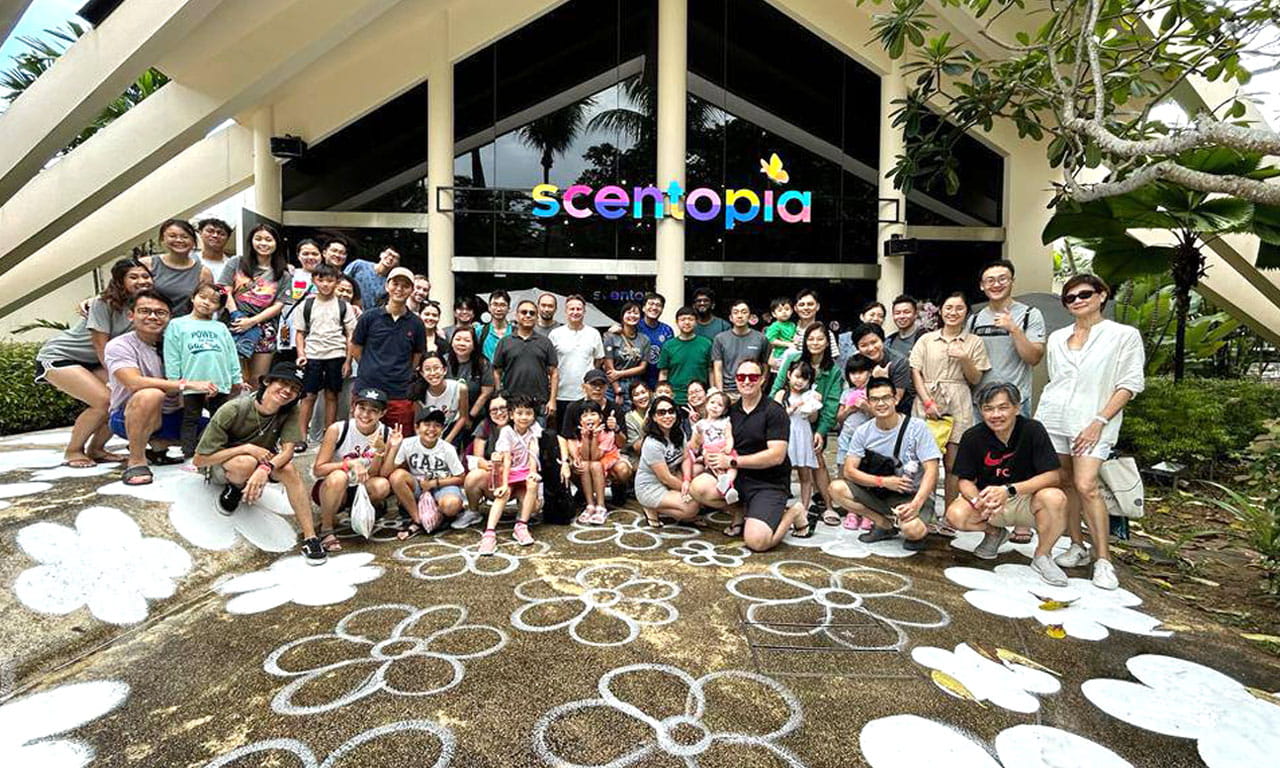 Singapore Office: Aurecon staff enjoy Family Day 2022 at Sentosa.