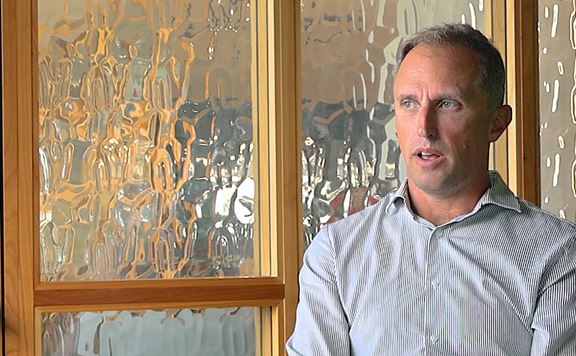 Aurecon Principal Mark Laing explains how locking in early wins delivered benefits for clients and communities on the Southwest Gateway Programme. 