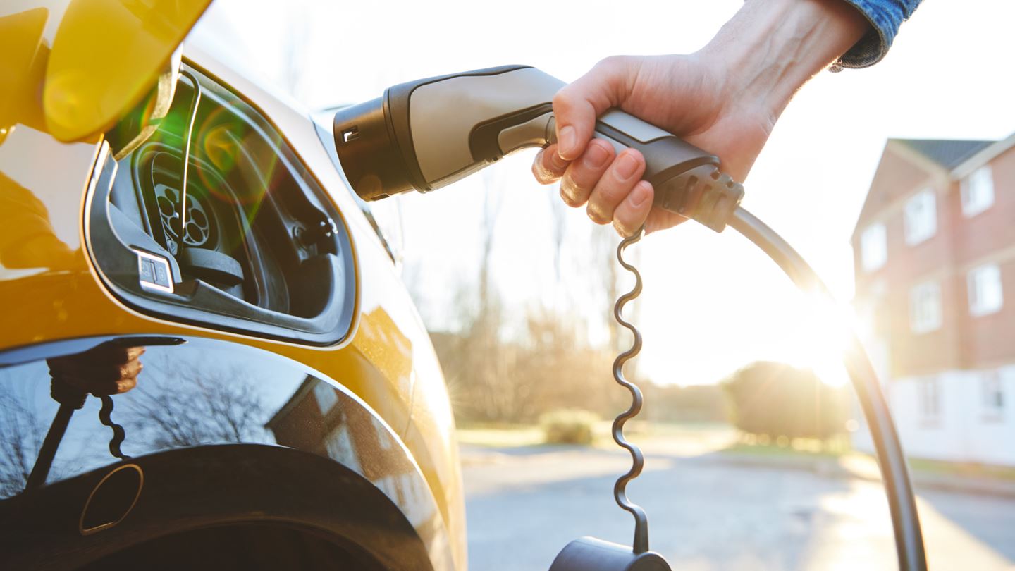 Aurecon thinking insights explores the four signs ahead for net-zero roads in New Zealand and Australia.