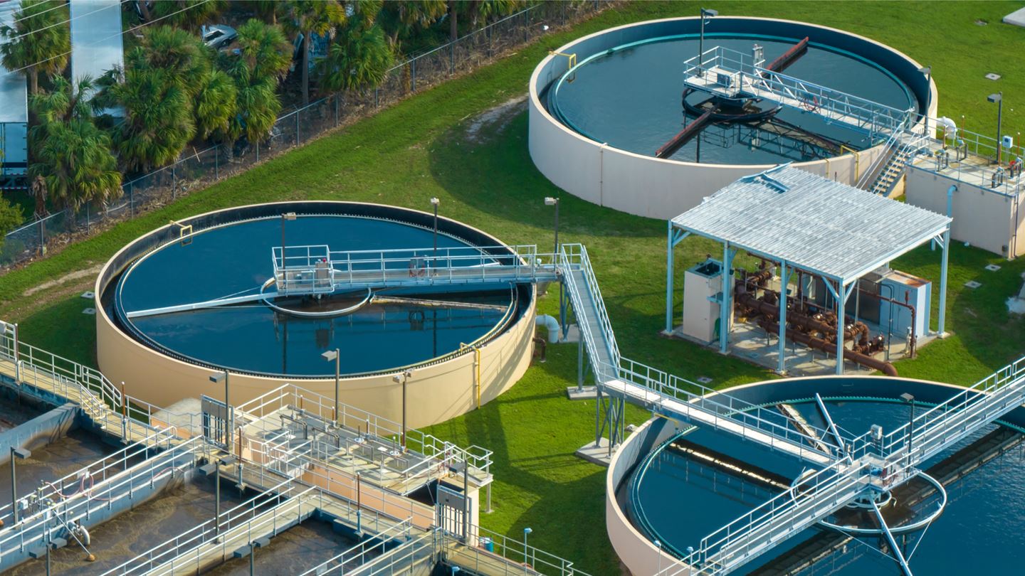 Aerial view of modern water cleaning facility.