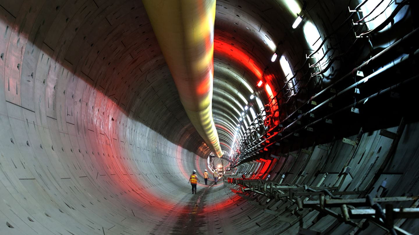 Aurecon takes a deep dive into how immersed tunnels are constructed in modern digital engineering.