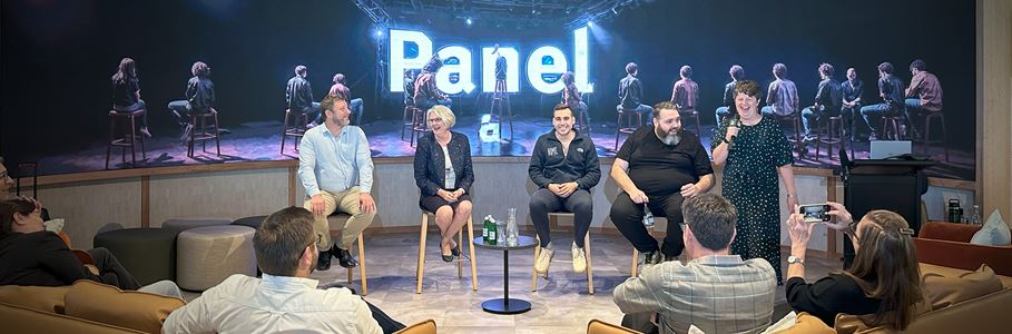Industry experts come together and dive into the integration of AI in businesses. L-R: Shannon Sands, Leeanne Bond, Andriy Mulyar, Dave Mackenzie and Kim Sherwin.