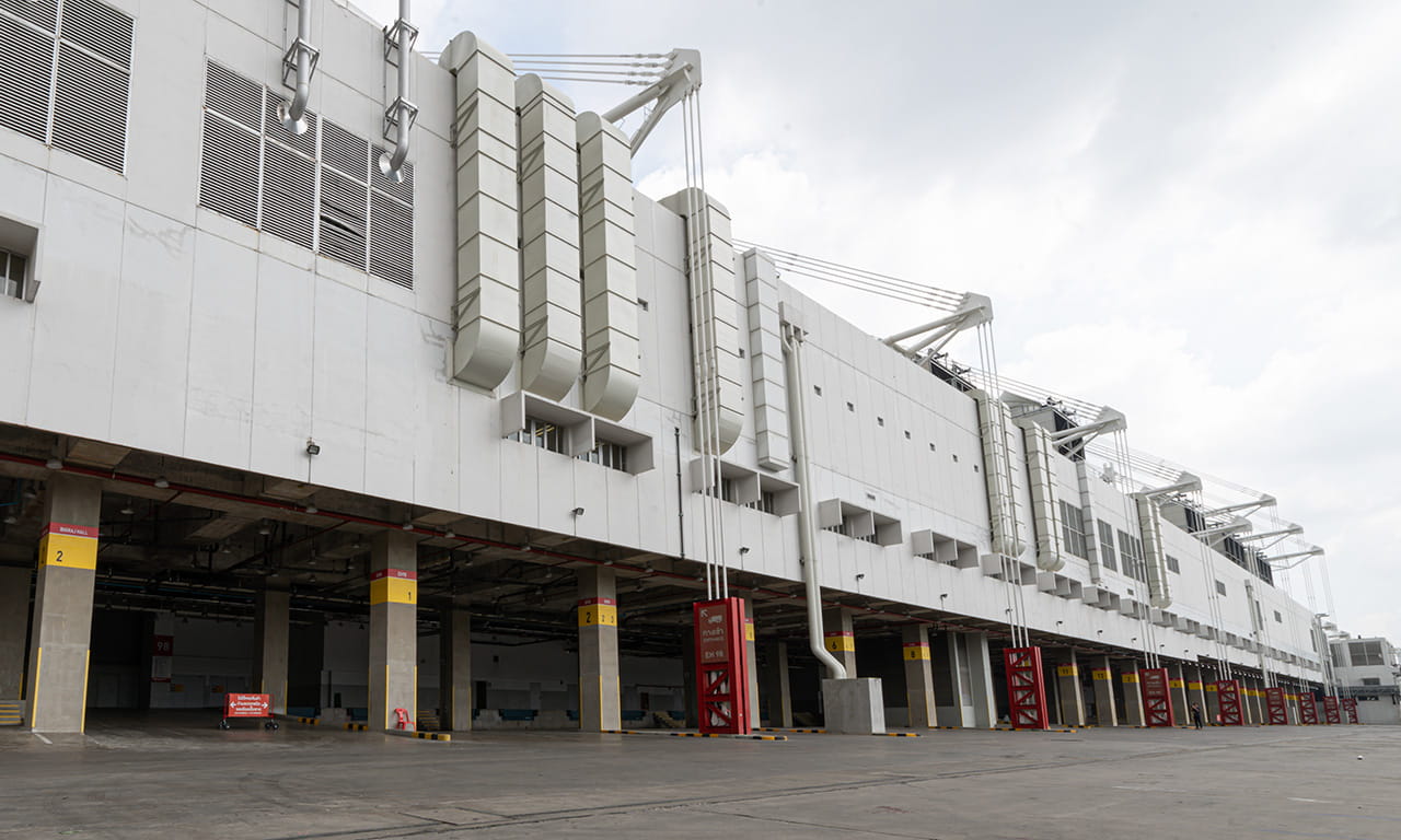 Aurecon developed civil and structural designs to improve the safety and drainage of the loading docks.