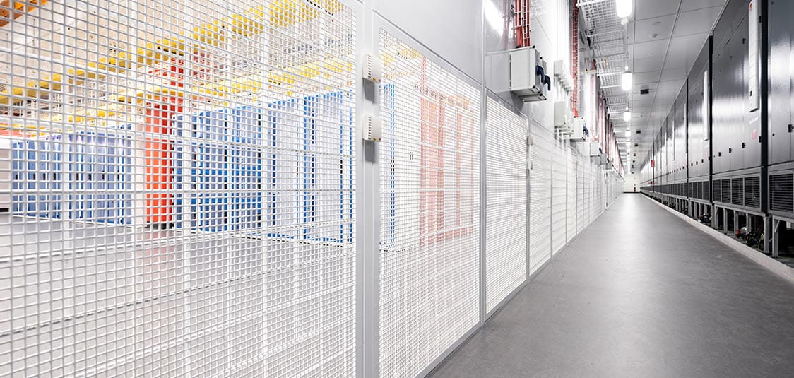 NEXTDC’s Sydney data centres offer superior interconnectivity capability, enabling to bridge the distance and latency between a hybrid IT environment to cloud platforms.