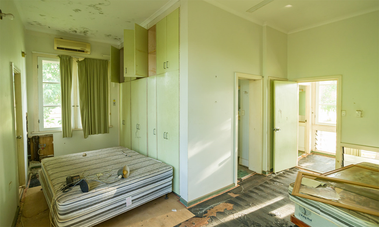 The Banksian House master bedroom, before restoration.