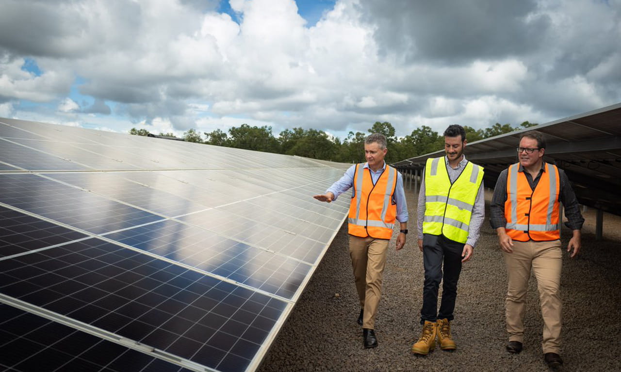 Assistant Minister for Defence Matt Thistlethwaite (left) announced the solar farm investment at Robertson Barracks in the Northern Territory.