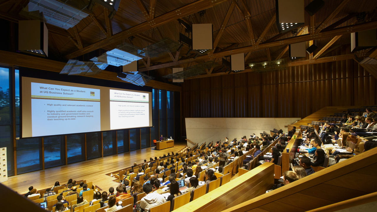Aurecon worked closely with the university’s instrumentation specialists to develop innovative systems that measure building dynamics.