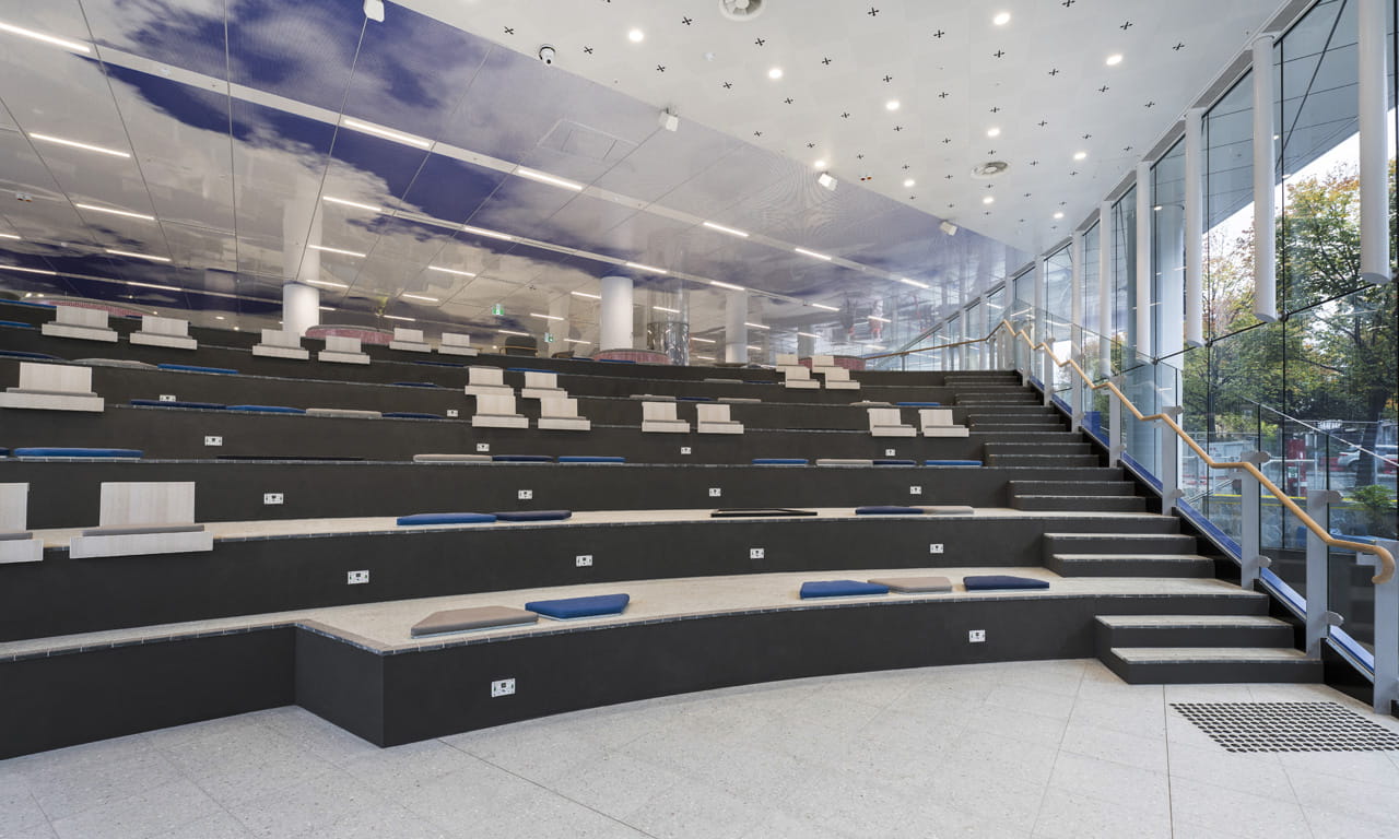 The project was completed and the university represents a bold physical building with modern learning spaces for students and staff.