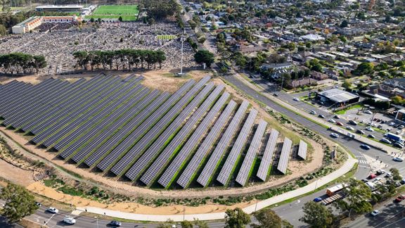 La Trobe University, Melbourne is one of the largest urban university-based solar and battery systems in the country.