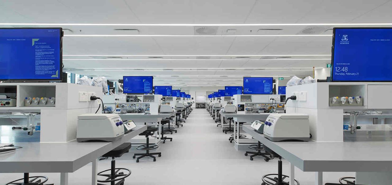 Aurecon’s biweekly site walks with users of the space were an opportunity to take people through the building, explain how it was being constructed and what that enabled in reality for students, staff and researchers. 