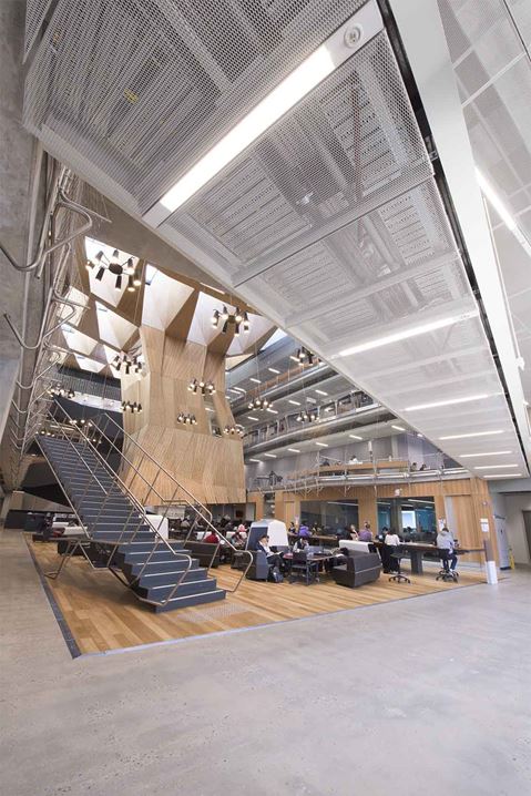 The facility merges environmental performance and leading-edge design of optimal student experience.