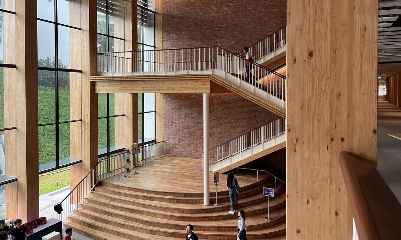 The design of Gaia highlights the use of natural light creating an inviting atmosphere and an environment conducive to learning.