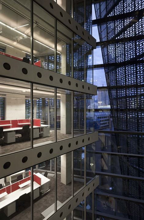Aurecon’s digital engineering designs focused on the creation of a large open space inside the building that enables students to relax between classes.