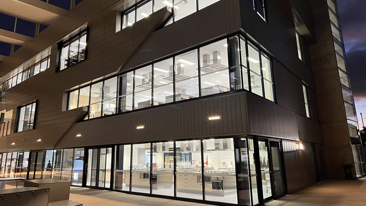 The bespoke design showcases Aurecon’s broad expertise in delivering ‘fit for purpose’ future-forward learning facilities.