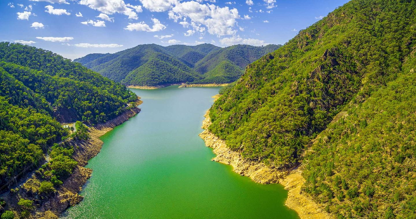 Mechanical and electrical works were provided to create a new hydro-electric power station at Burrinjuck Dam.