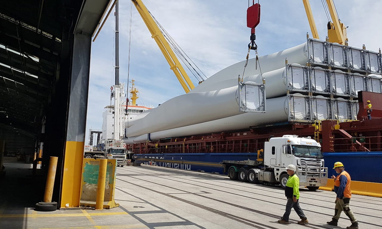 Aurecon helps Lal Lal Wind Farms harness renewable energy from the wind in a clean, safe and cost-efficient way.