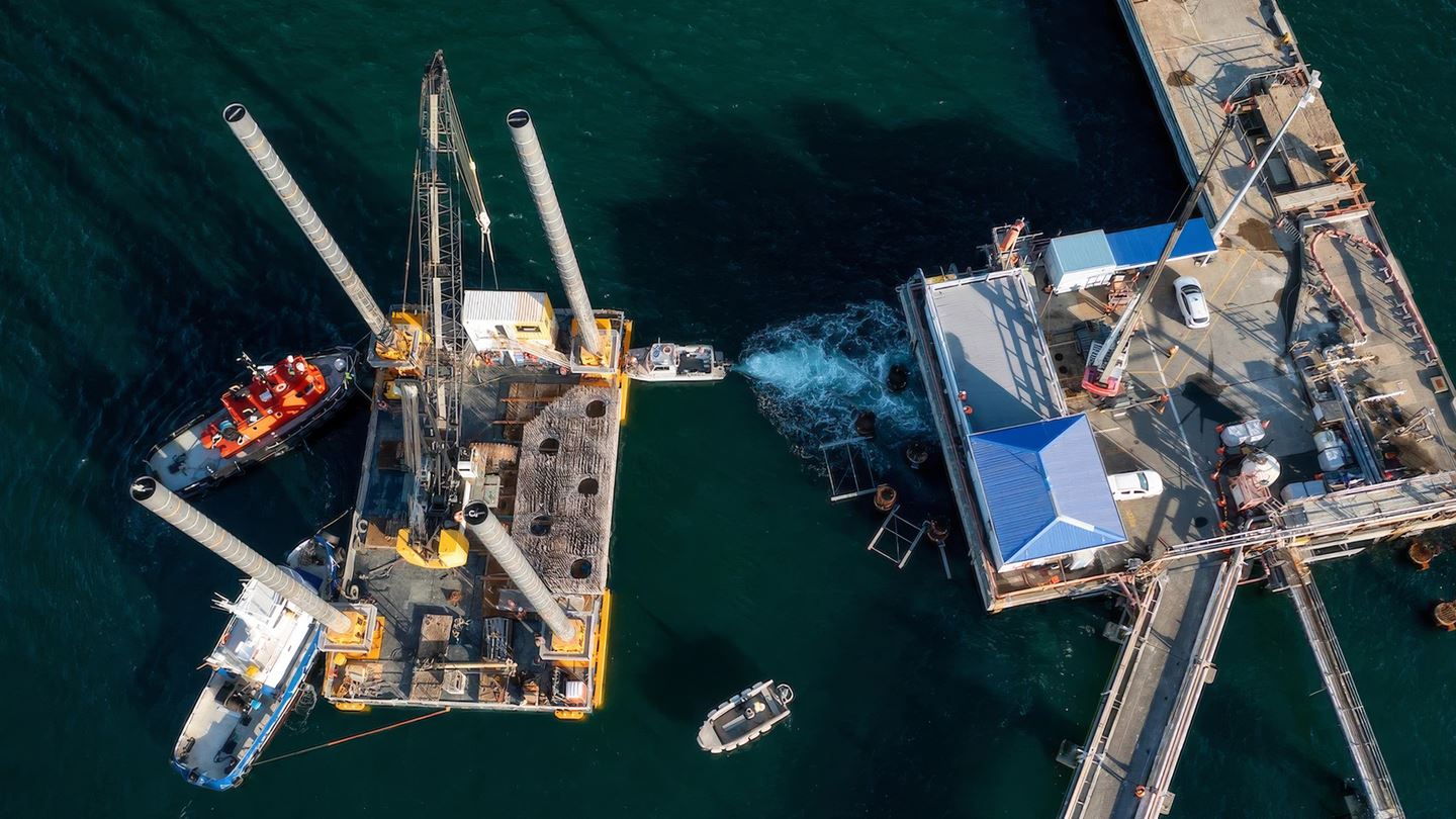 Large lift supplying bulk fuel at the Seaview Wharf upgrade project in New Zealand.