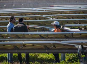 Aurecon advised UQ on the development purchase, design and physical build, through project management services and coordinated technical engineering reviews for Warwick Solar Farm. Image courtesy of Glenn Hunt.