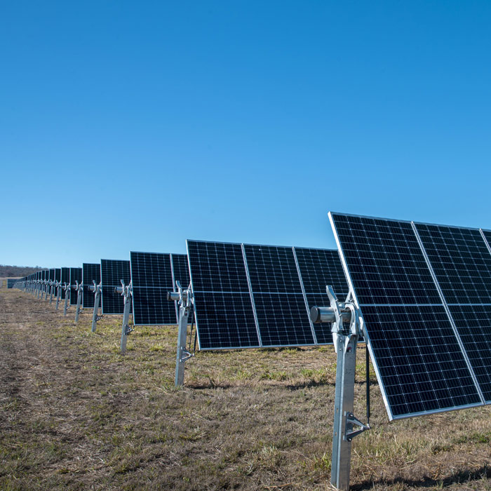 Aurecon ensured the project completion of The University of Queensland's Warwick Solar Farm. Image courtesy of Glenn Hunt.