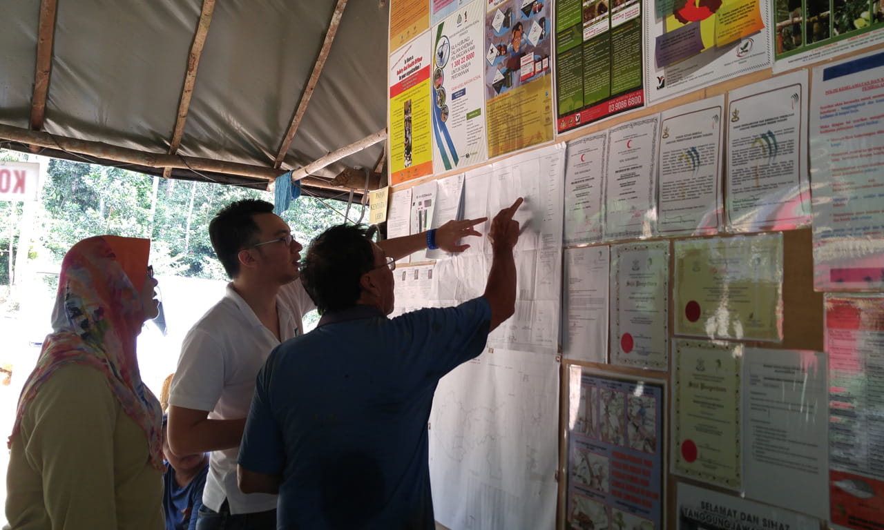 ERE Consulting Group ERE) with Aurecon in discussion with logging workers in forested habitats in Malaysia.