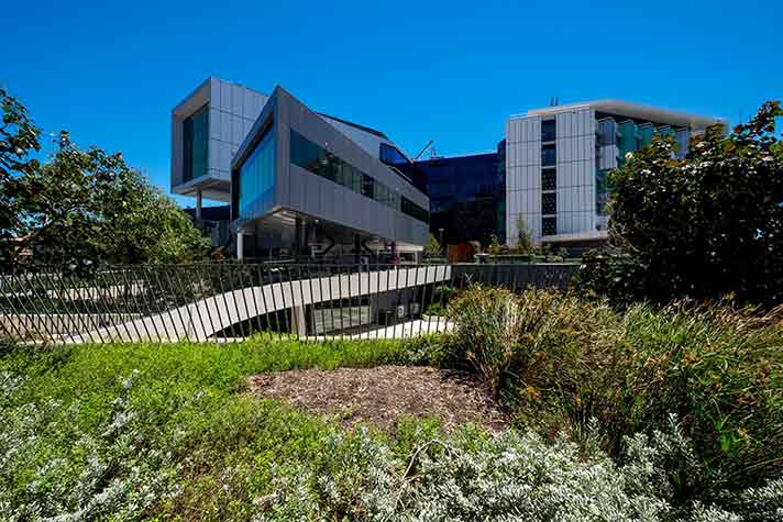 Aurecon helped deliver the new Royal Adelaide Hospital, one of the most technologically-advanced hospitals in South Australia today.