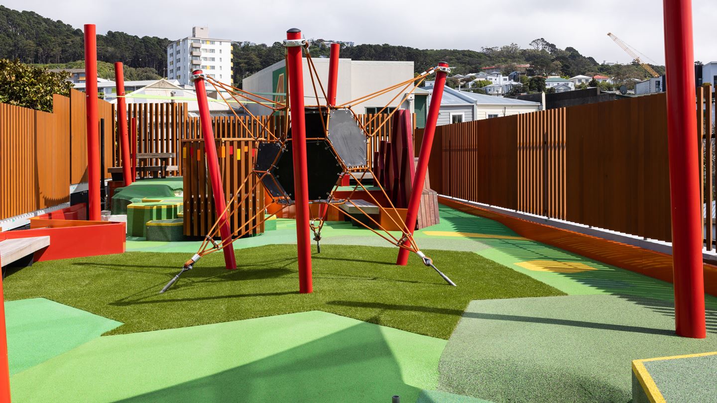 Aurecon made clever use of space, designing an innovative playground on the building’s rooftop.