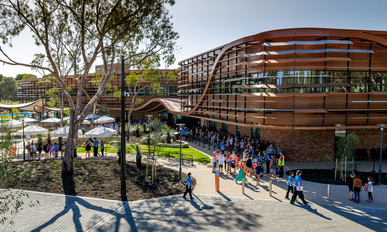Enhanced park trails and pathways surrounding the new Adelaide Aquatic Centre. Image courtesy of DIT.