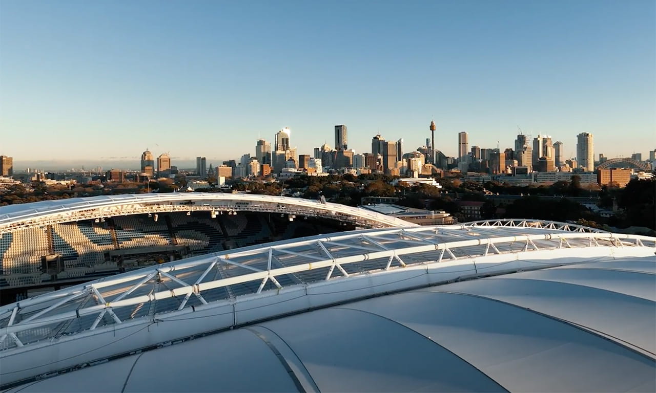 Aurecon designed a sweeping roof, lighter than a traditional stadia, using up to 40 per cent less steel in its construction. Image courtesy of Venues NSW.
