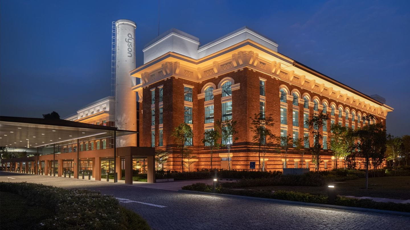 Aurecon delivered sustainable building design and multi-disciplinary engineering services to transform Singapore's St James Power Station for Dyson.