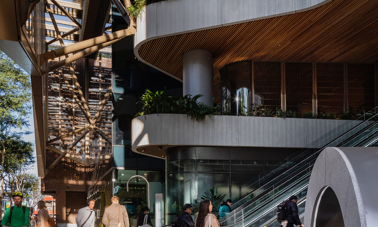 The building’s core is to the side of the tower rather than in the centre, providing greater access to external views and ability to reconfigure internal spaces.