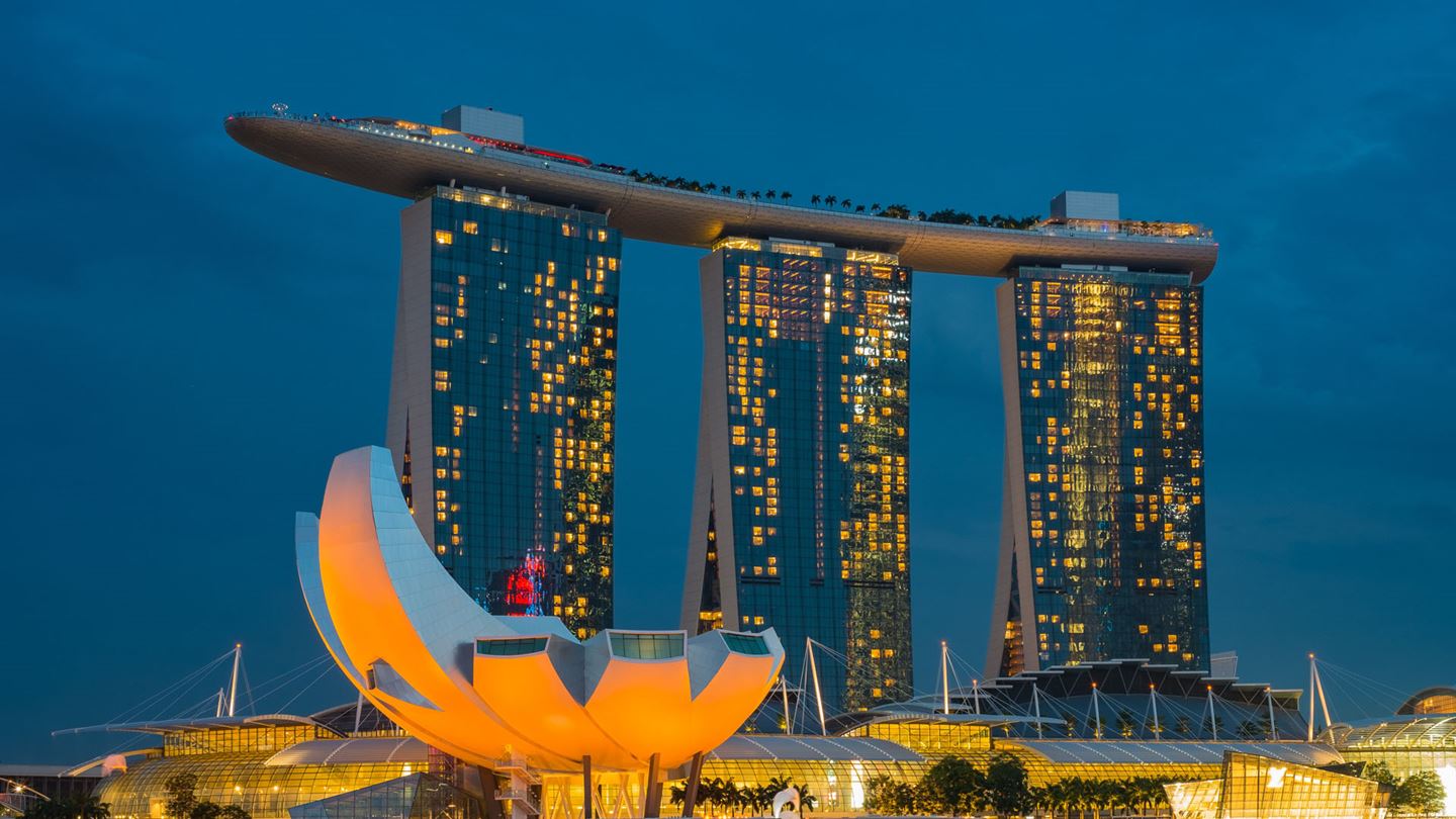 Marina Bay Sands is the iconic luxury hotel with the world's largest rooftop infinity pool, famous 3 towers, and endless activities.