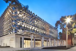The new Chancellery at Monash University’s Clayton campus was distinctly mid-20th century design. © Rhiannon Slatter 2020