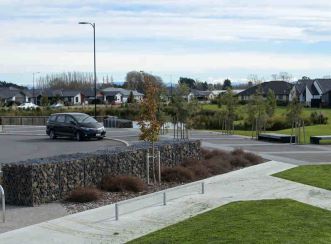 The project has been designed with impressive future-focused sustainability features such as a central linear park that provides connectivity for a shared pedestrian/cycleway. Aurecon served as the lead consultant on the project. 