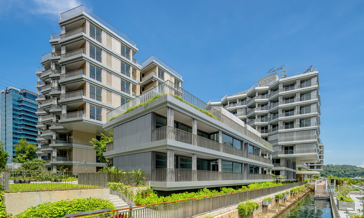 The Reef at King's Dock is a waterfront residential development located in Singapore's Keppel Bay precinct.
