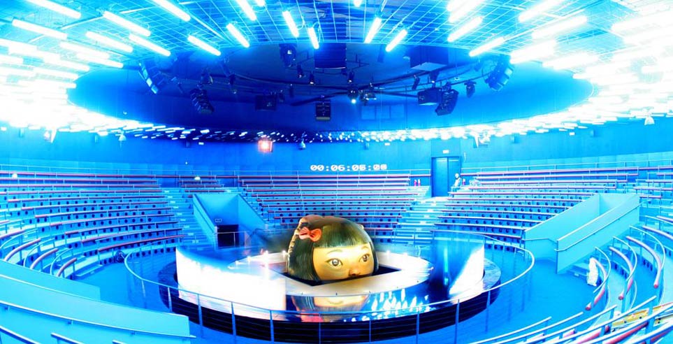 3D presentation elements rotated around the stage at the Australian Pavilion Shanghai Expo 2010.