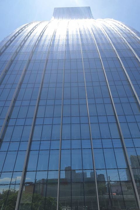 Aurecon lent its structural engineering expertise to four phases of the SM Megamall Tower project. Image courtesy of Arquitectonica.