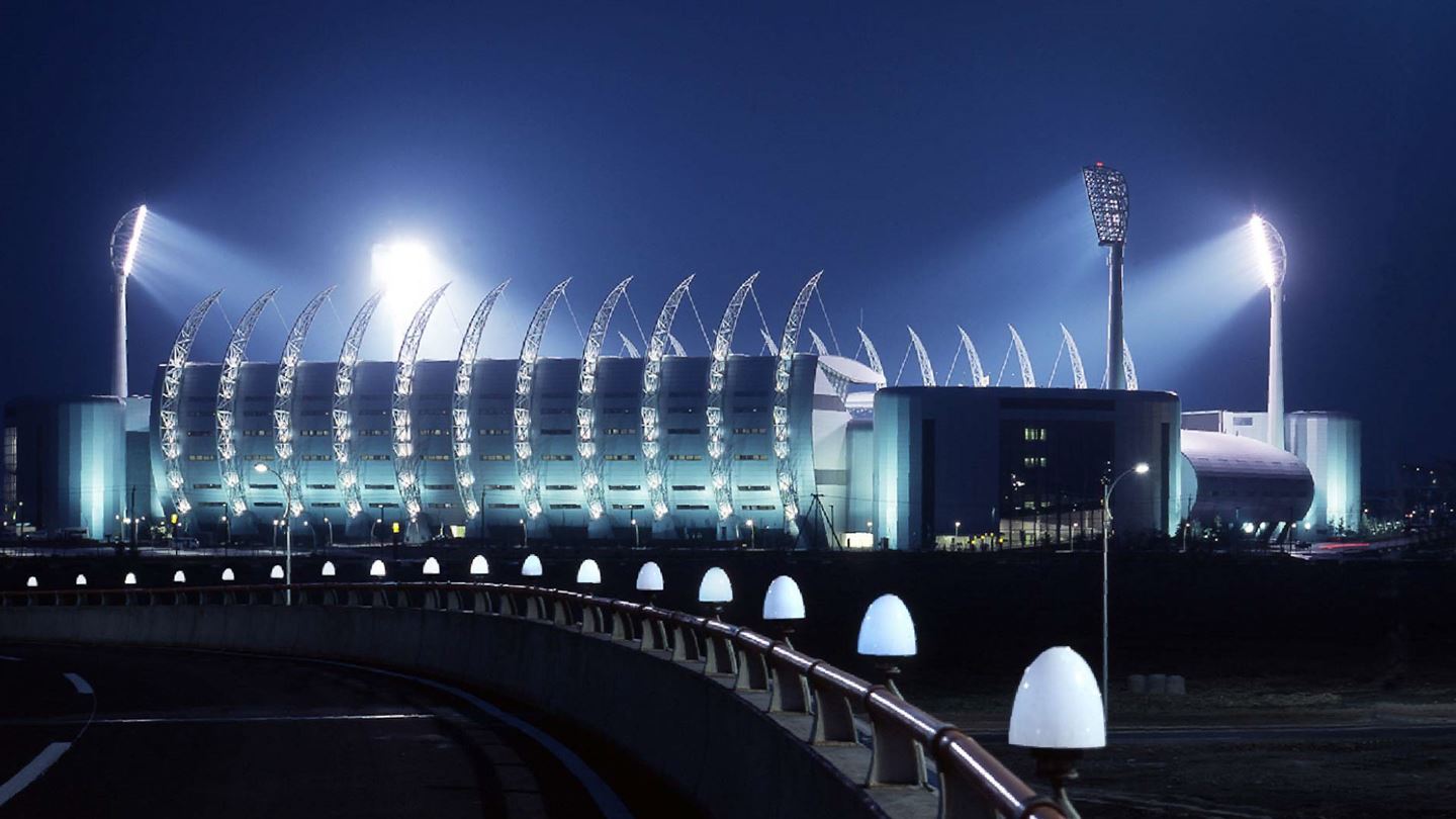 TEDA Soccer Stadium is the centrepiece of the commercial expansion of Tianjin’s bustling Economic-Technological Development Area.