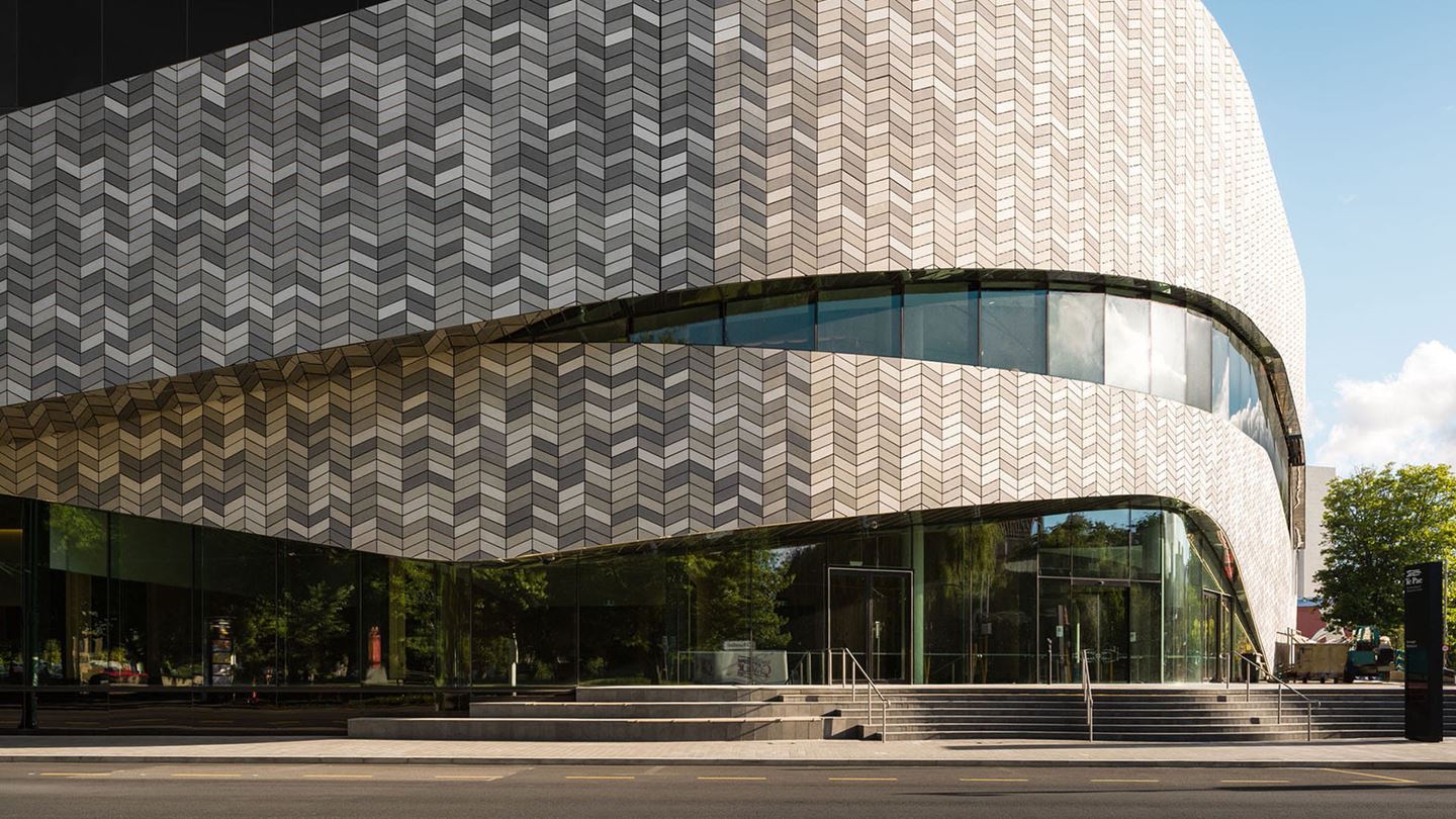Delivering the iconic and internationally recognised civic building for Christchurch.