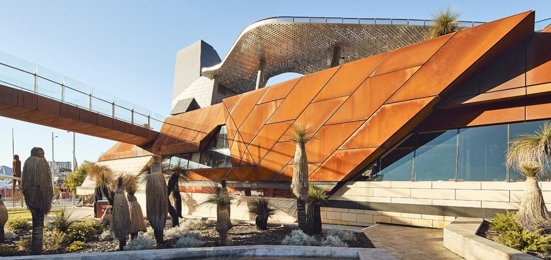 Innovative engineering solutions ensure this new public space entices people to use it. Image courtesy of Peter Bennetts